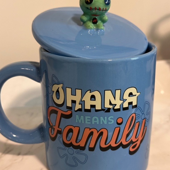 Stitch Cup w/Lid - Picture 4 of 4